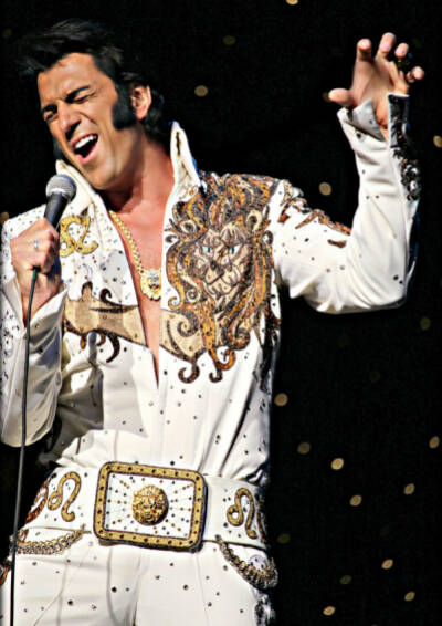 Bild zu Dienstag 25.11. ELVIS - TRIBUTE ABEND mit großer Live Show und seinem Konzert Film "Elvis on Tour" - 2
