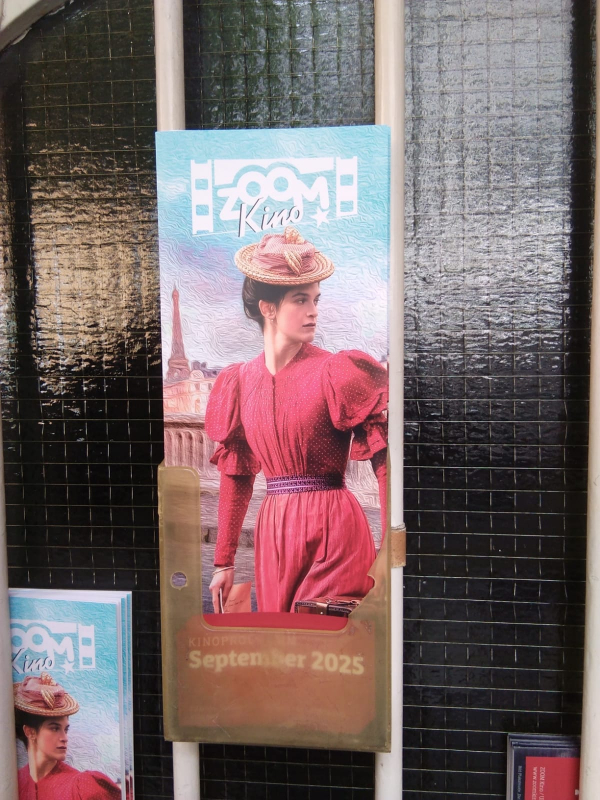 Bild zu Frisch eingetroffen: das September-Programm... - 1