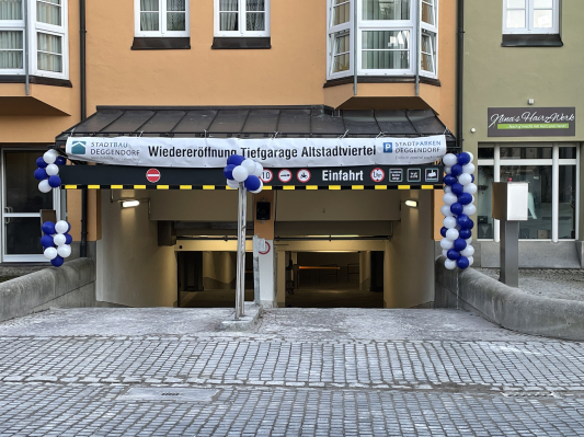 Bild zu Parken in der Tiefgarage Altstadtviertel direkt (gegenüber Kino) möglich - 1