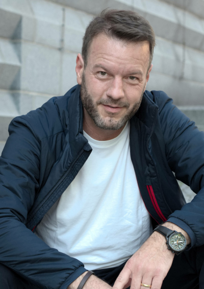 Bild zu Lesung: Florian Schwiecker - &#034;Eberhardt-und-Jarmer&#034;-Reihe - 1