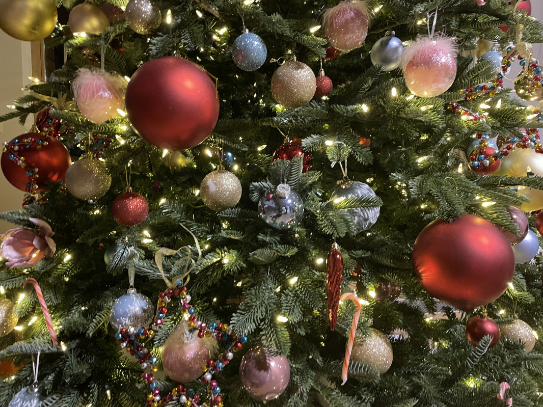 Bild zu Wir wünschen Ihen ein schönes Weihnachtsfest  Ihr Kinoteam - 1